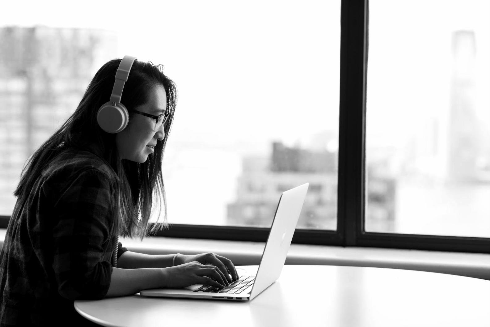 Espace de travail chaleureux pour la planification budgétaire